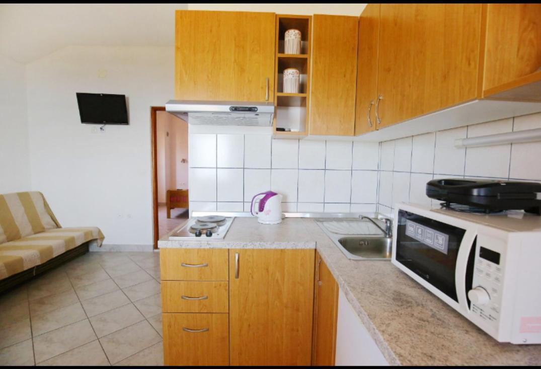 Apartmani Mirjana Tribanj-Kruscica Exteriör bild