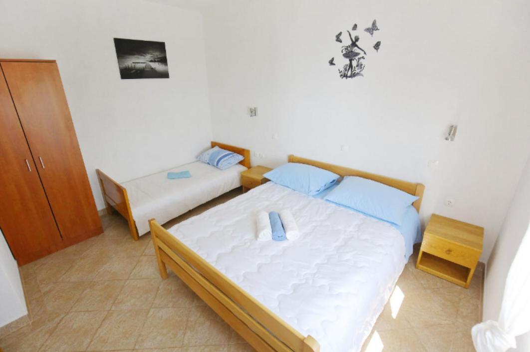 Apartmani Mirjana Tribanj-Kruscica Exteriör bild