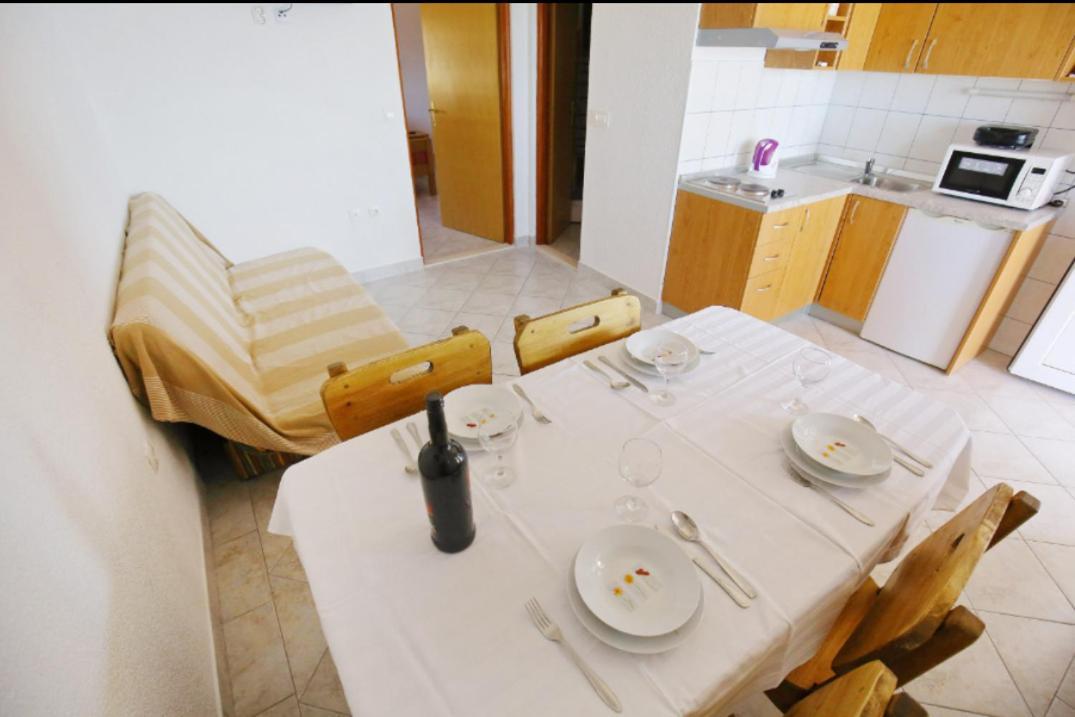 Apartmani Mirjana Tribanj-Kruscica Exteriör bild