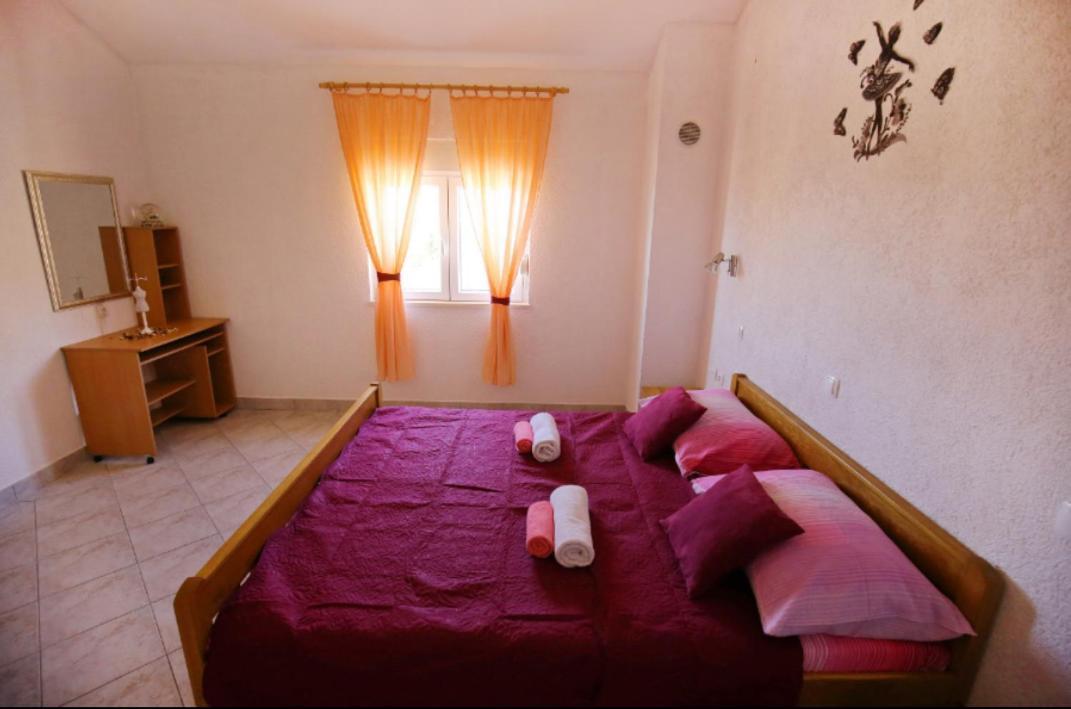 Apartmani Mirjana Tribanj-Kruscica Exteriör bild