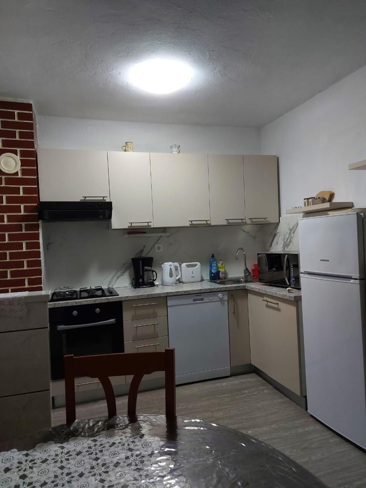 Apartmani Mirjana Tribanj-Kruscica Exteriör bild