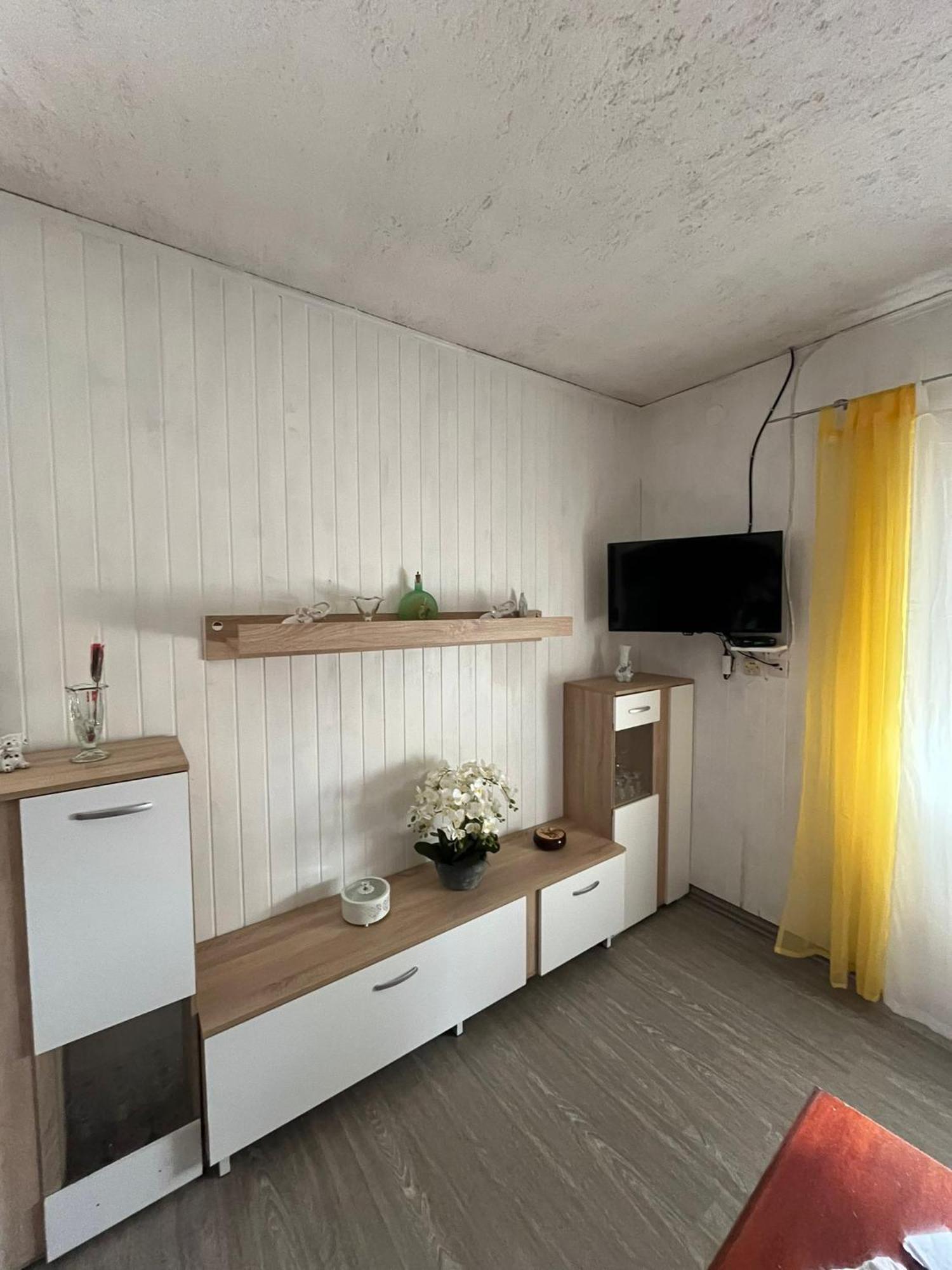 Apartmani Mirjana Tribanj-Kruscica Exteriör bild